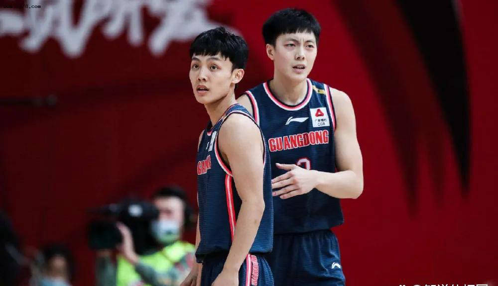 赛地聚焦:意甲国际比赛日热度飙升,山东男篮伤情更新,气氛紧张,阵容厚度经受考验的简单介绍-九游官网