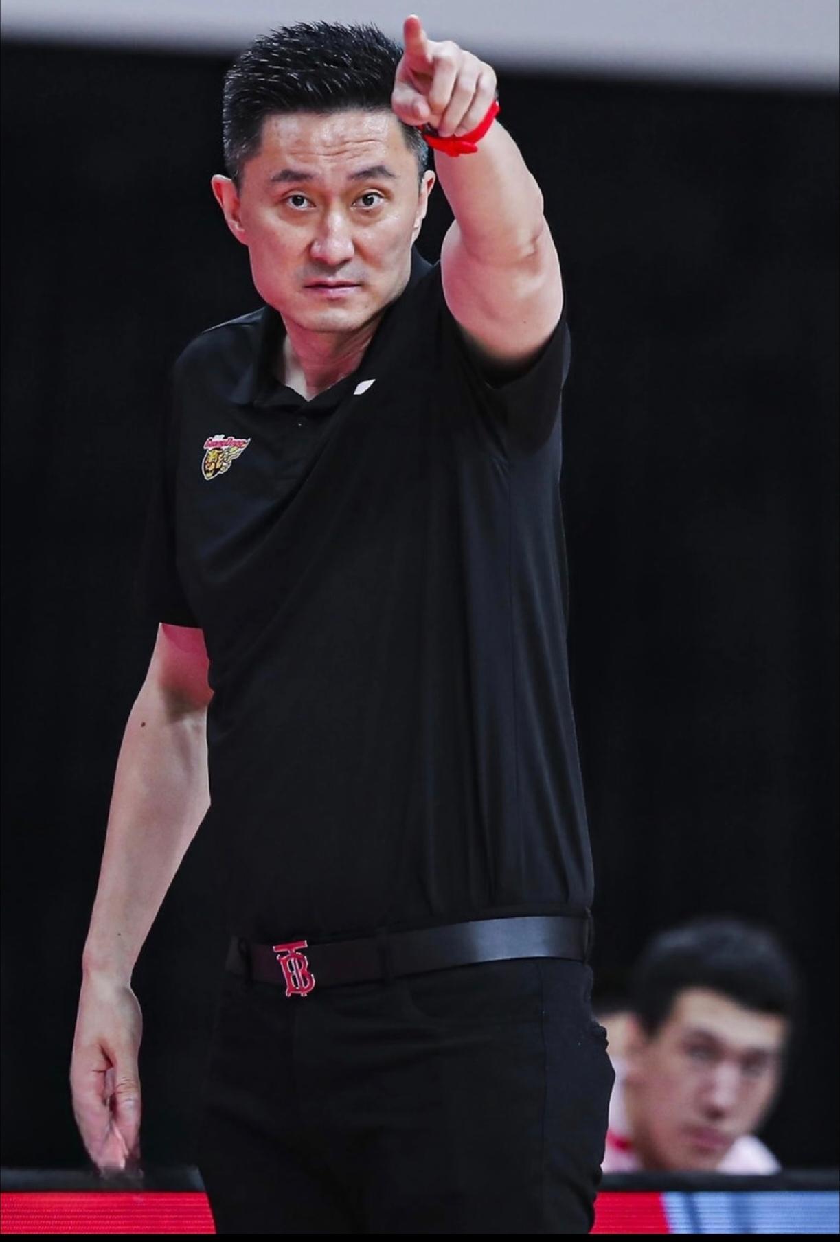 国王杯国际比赛日再迎强敌，广东宏远主帅复盘，主帅态度：底气十足，纪律约束更严格的简单介绍-九游官网